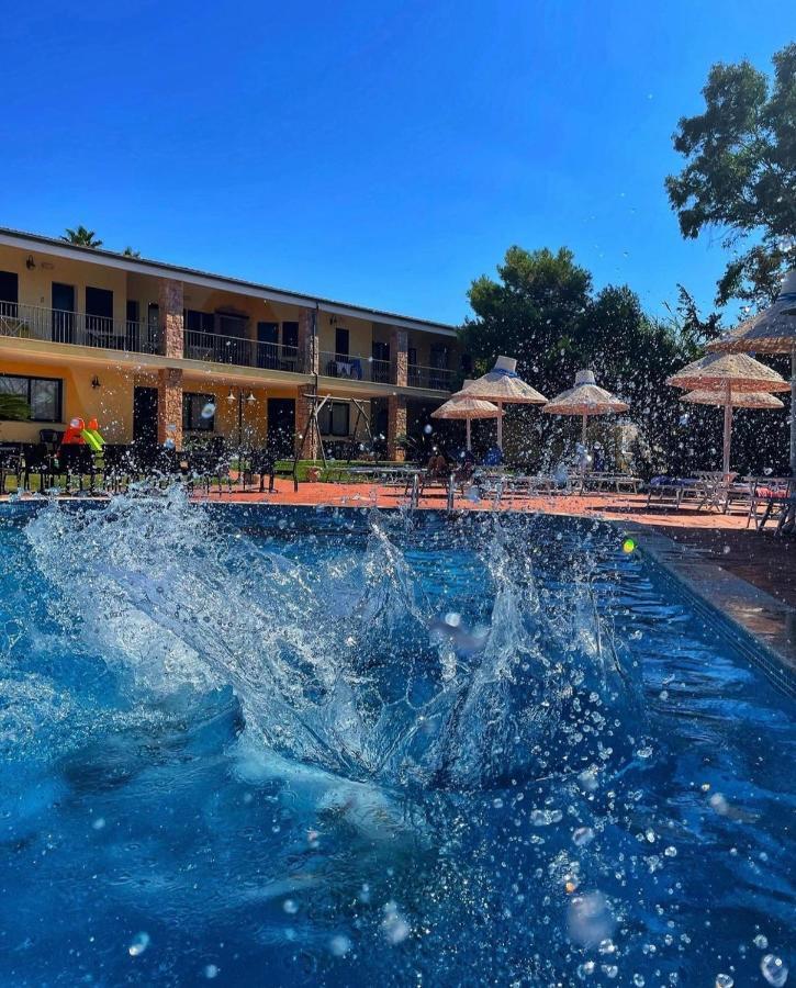 Hotel La Ciaccia Валледория Экстерьер фото